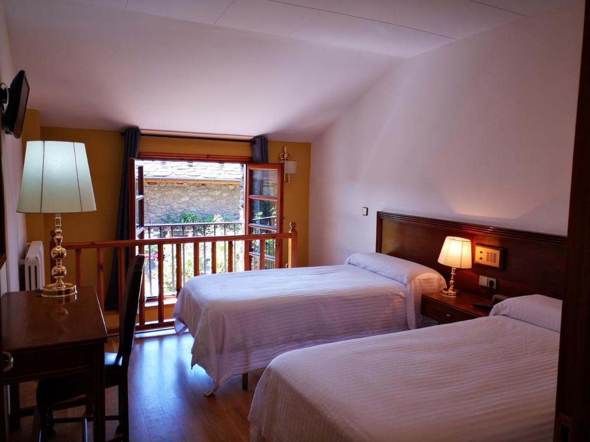 Hotel Santa Barbara De La Vall D'Ordino Exterior foto